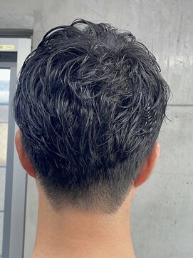 フイ 新宿3丁目(Hui) ハイトーンカラー/マッシュパーマ/アースカラー/men's/