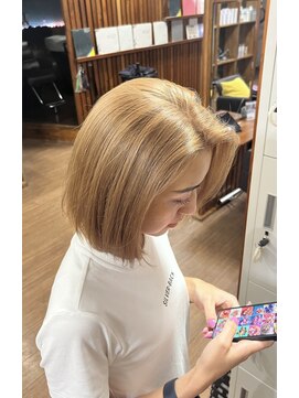 ハイトーンボブ