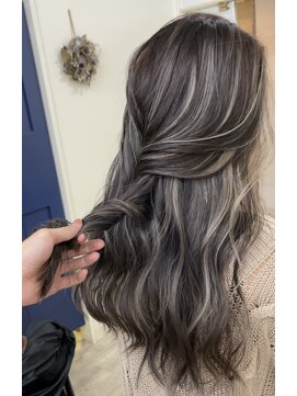 エトラ 渋谷店(etora) 小顔 ネビージュグレージュハイライトカラー◎