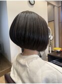 前下がりボブ