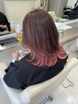 ヘアメイク ルエル(Hair Make Ruelle) レイヤーカット×インナーカラーピンク
