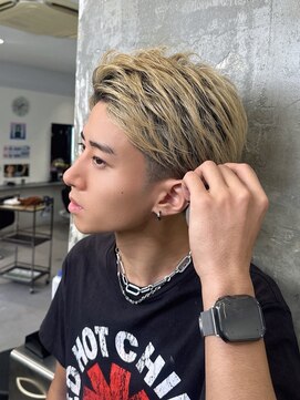 メンズサロン キング 心斎橋店(Men’s salon K!ng) 波巻きツイストスパイラルパーマ/フェザーパーマ/眉毛/メンズ