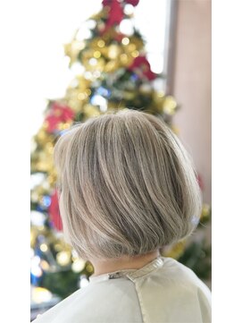 ネス(NESS) 【脱白髪染】グレイヘア(白髪)のファッションカラー72