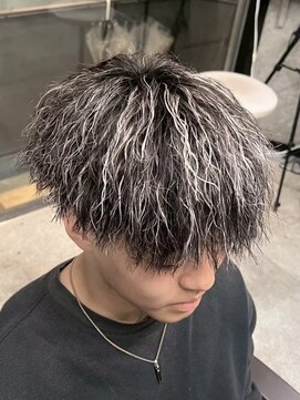 イーラ(era) メンズ刈り上げマッシュ眉毛