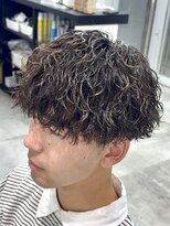 オーバル ジングウマエ(OVARL jingumae) 縦落ちツイストスパイラルパーマラウンドマッシュ