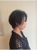 前下がりハンサムショート