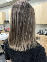 レブ 四条烏丸(Reb,)&nbsp;シャドールーツハイライト