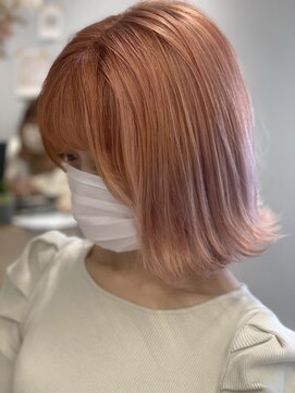 アヴァンス 京橋店(AVANCE) コーラルピンクカラー×外ハネボブヘアミディアム@京橋