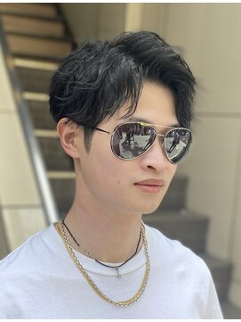 ドルクス 日本橋(Dorcus) 波打ちソフトツイスト　アップバング