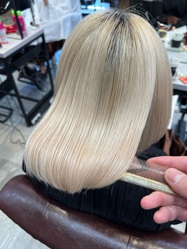 アディクト 東陽町西口(addict) ブリーチ髪質改善縮毛矯正＿ホワイト＿ボブ［東陽町］