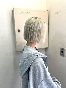 キャンバス バイ ネオリーブ 横浜西口(Canvas by neo.) 丸みボブ　ボブカット　　ホワイトブロンド