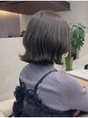 ラベンダーグレージュ/外ハネボブ/前髪なし/20代30代に人気