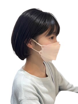 ウォーターリリー(Water Lily) 艶感引き立つ黒髪ミニマムショート