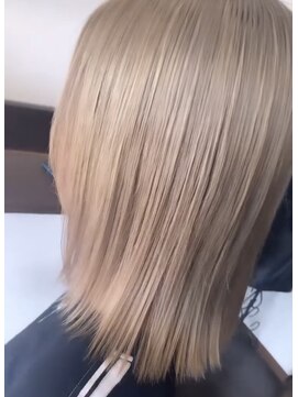 サクラ 長岡店(SAKURA) 切りっぱなしボブ