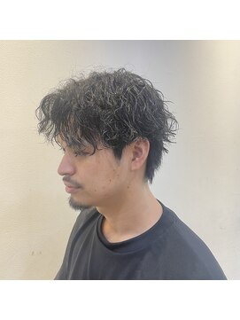 イーチ ディー ヘアーアンドトータルビューティー(each dee hair&total beauty) スパイラル×センターパート