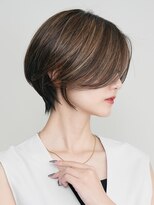 ソワネ 表参道(soigne)&nbsp;表参道白髪ぼかし顔周りレイヤーくびれショートボブアッシュ40代