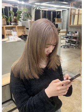 フリーラ 京都河原町三条店(freera) 【kiho】White beige