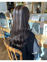 メルク ユニ(merc.uni)&nbsp;透明感グレージュダークアッシュ