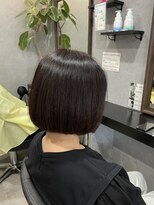 フロー(f. Row) ちゅるんとしたミニボブ