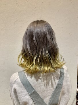 リシュール イオンタウン豊中緑丘店(RICHOUR hair produce) シルバーグレー×裾カラー　イエロー