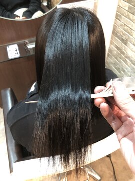 ジェムヘアー(J'aimeHair) ブリーチ・黒染め履歴・酸性域ストレート・ブラック