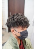 前下がりツイスパ