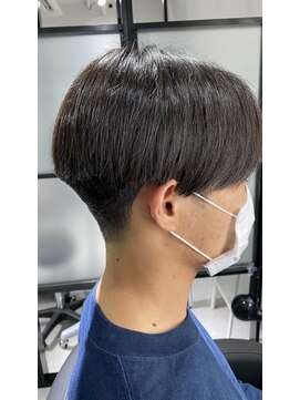 ウィスク(whisk) 刈り上げセンターパート　[志木・新座]