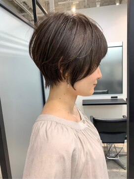 アルトル 池袋(altru) 30代40代50代大人可愛いくびれショート白髪ぼかしハイライト大鷲