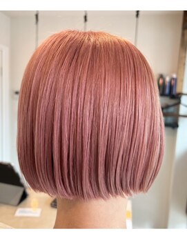 ヘアールーム(Hair Room) ホワイトピンクカラー