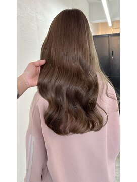 ビビッド(vivid) ミルクティーブラウン艶々ロング韓国ウェーブ
