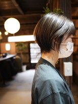 床の間&nbsp;自然に丸みが出るショートヘア