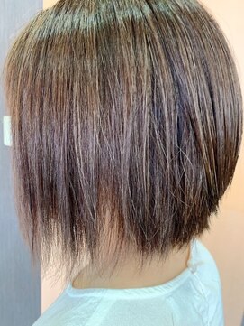 ラプラスワン 荒川沖店(Laplus one) 前下がりボブ