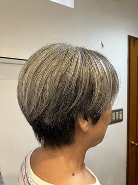 フリースタイル 立川(@.Freestyle) グラレイヤー＋ツーブロック