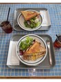グルー(glue) 美味しいものが好きなのでお休みの日はカフェ巡りをしています*