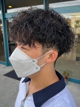 リット×ベリエ(Lit.×belier) メンズマッシュ波巻きパーマツイストスパイラルパーマウルフ30代