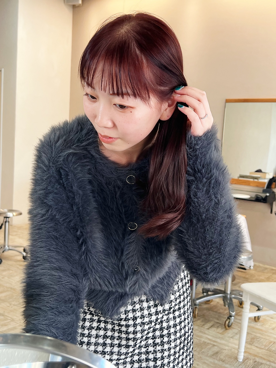 アスラン(ASLAN) 【aslan】顔周りカット/レイヤースタイル/ボルドーカラー