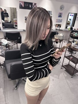 キング 枚方店(K!ng) 縮毛矯正髪質改善ハイライトレイヤーカット枚方美容室エクステ