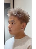 「スパイキーショート」×「ハイトーンカラー」