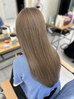 エミン(emyn)&nbsp;1回ブリーチベージュ【美髪革命】艶髪/髪質改善/縮毛矯正/代々木