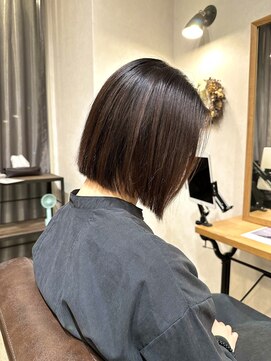 ルナバイルヴェール(LUNA by LeVert) 縮毛矯正　前下がりボブ