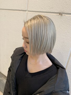 モモ(MOMO) ホワイトシルバー