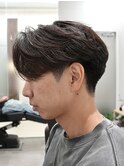 毛流れセンターパートニュアンスパーマカルマヘアメンズパーマ