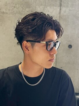 メッツ 原宿(METS) MEN'S/ニュアンスパーマ×センターパート/フェード/短髪