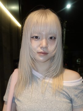 ユルク トウキョウ(jurk tokyo) ブリーチ１回で作るホワイトブロンド