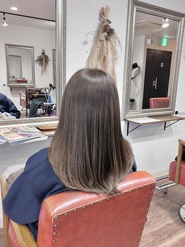 【矯正毛でも沈まない】ベージュカラー ..~*＊.