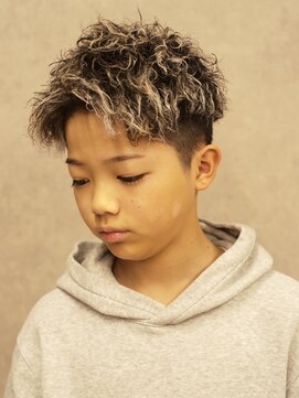 キッズカット×ホワイトメッシュ×キッズパーマ
