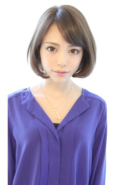 レウナ 外苑前(Reuna) ３０代・４０代に人気トップふんわりワンカールボブ
