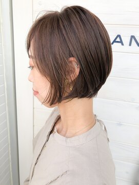 オーシャン(Ocean) ［OCEAN　Hair&Life]くびれショート☆オリーブグレージュ☆