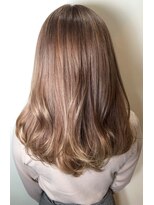 フロート 小阪店(float)&nbsp;ショコラベージュ_小顔,オリーブカラー,ハイライトカラー