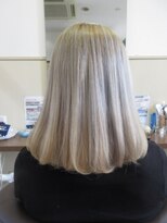 コアフィールフィス(COIFFURE fils)&nbsp;【見附・今町】ブロンド　シフォンベージュ　ブリーチカラー